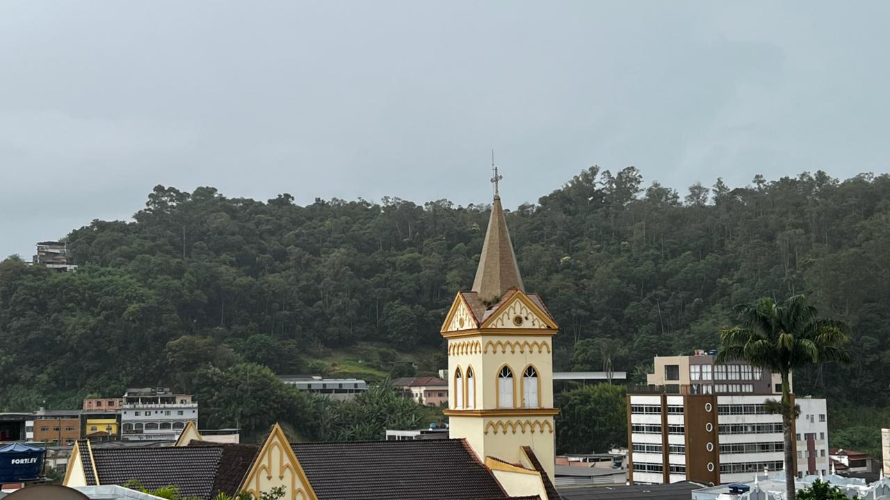Defesa Civil emite alerta de tempestade para Santos Dumont